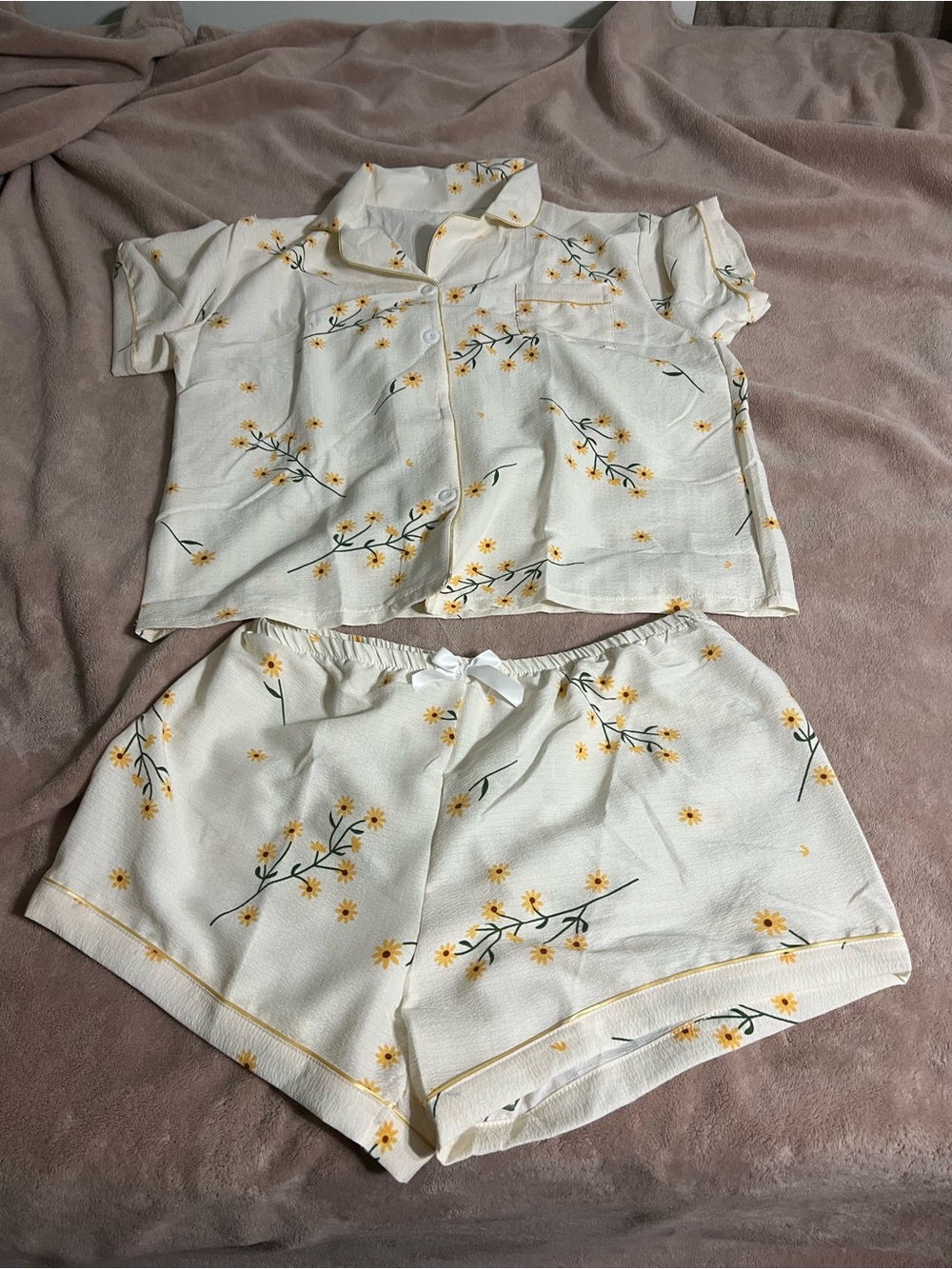 Women’s Floral Two-Piece Pajama Set — Cream with Yellow Flowers